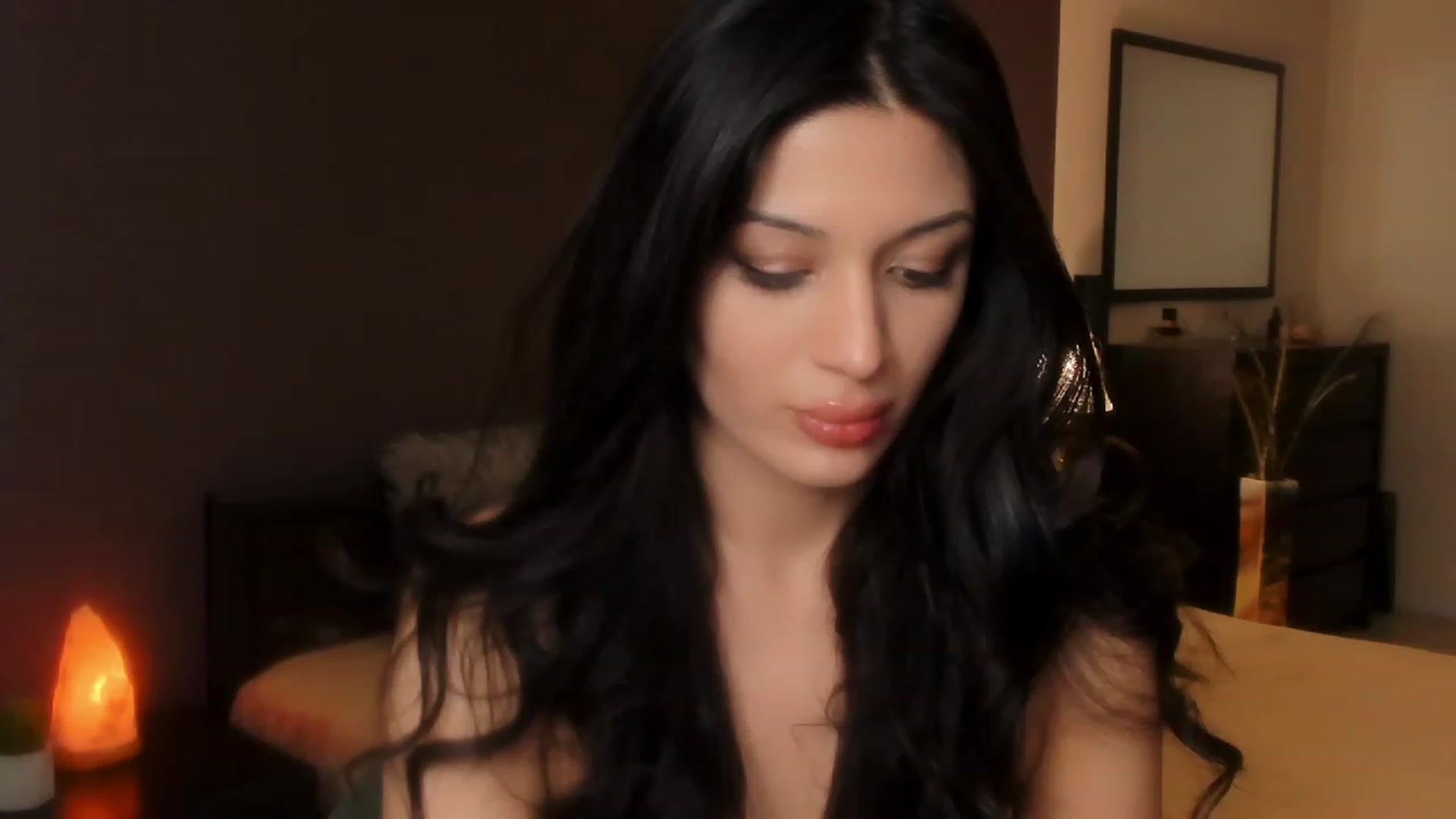 Gallery image thumbnail from Angel_on_Duty's myfreecams stream on, 12/12/2023, 24:35 image 20 of 20