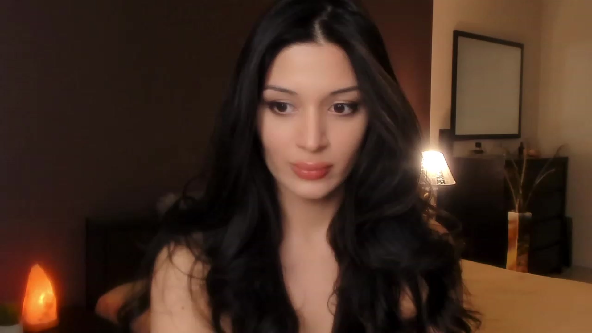 Gallery image thumbnail from Angel_on_Duty's myfreecams stream on, 12/12/2023, 24:35 image 14 of 20