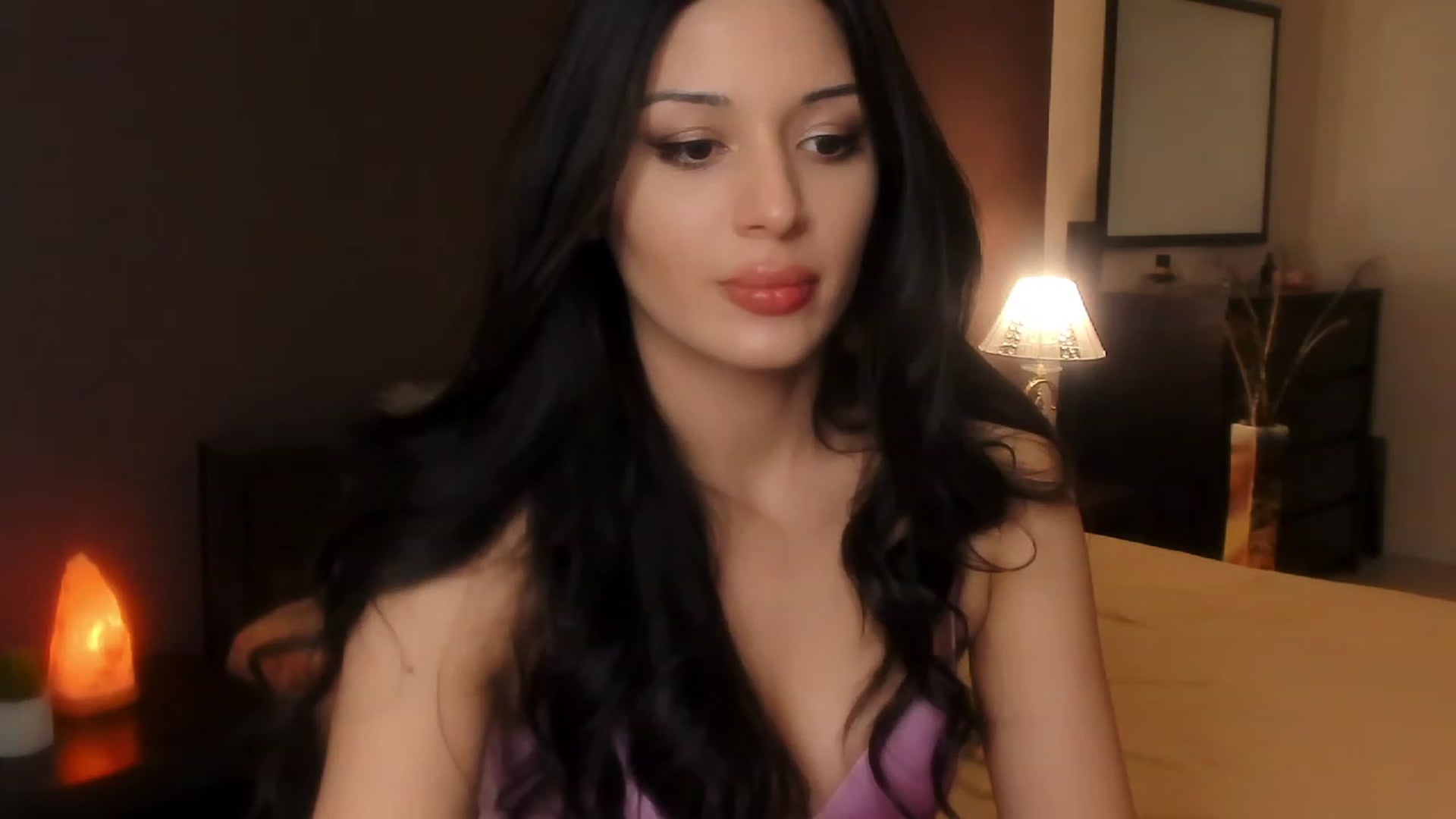 Gallery image thumbnail from Angel_on_Duty's myfreecams stream on, 12/12/2023, 01:00 image 8 of 20
