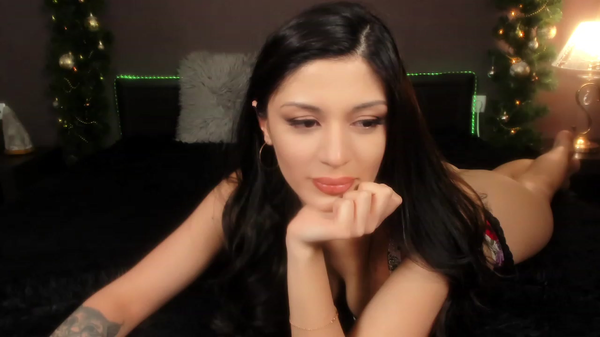 Gallery image thumbnail from Angel_on_Duty's myfreecams stream on, 12/16/2023, 23:24 image 16 of 20