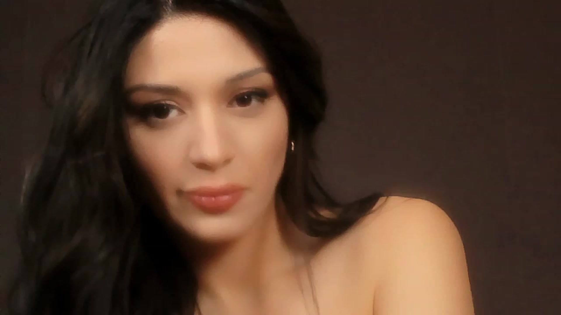 Gallery image thumbnail from Angel_on_Duty's myfreecams stream on, 12/17/2023, 01:30 image 16 of 20