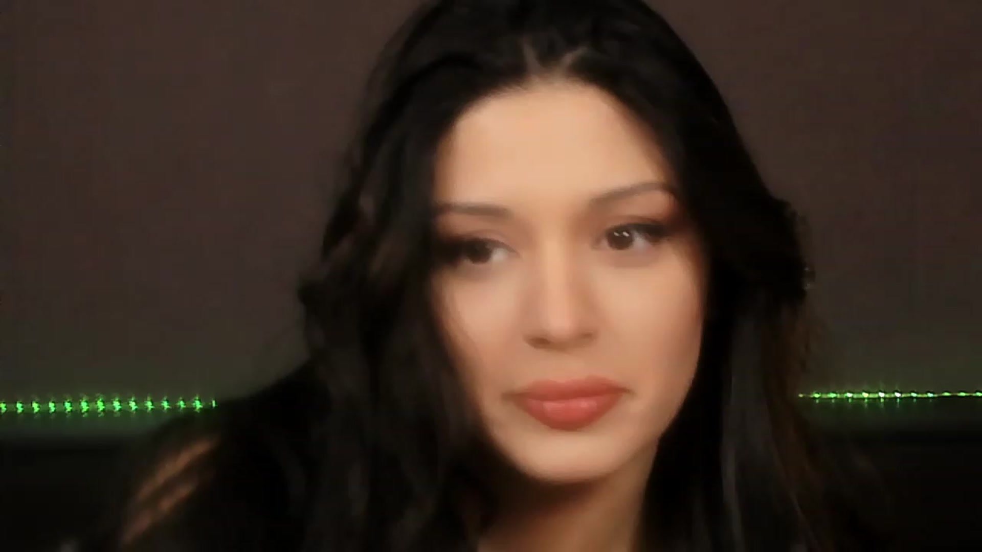 Gallery image thumbnail from Angel_on_Duty's myfreecams stream on, 12/17/2023, 01:57 image 7 of 20