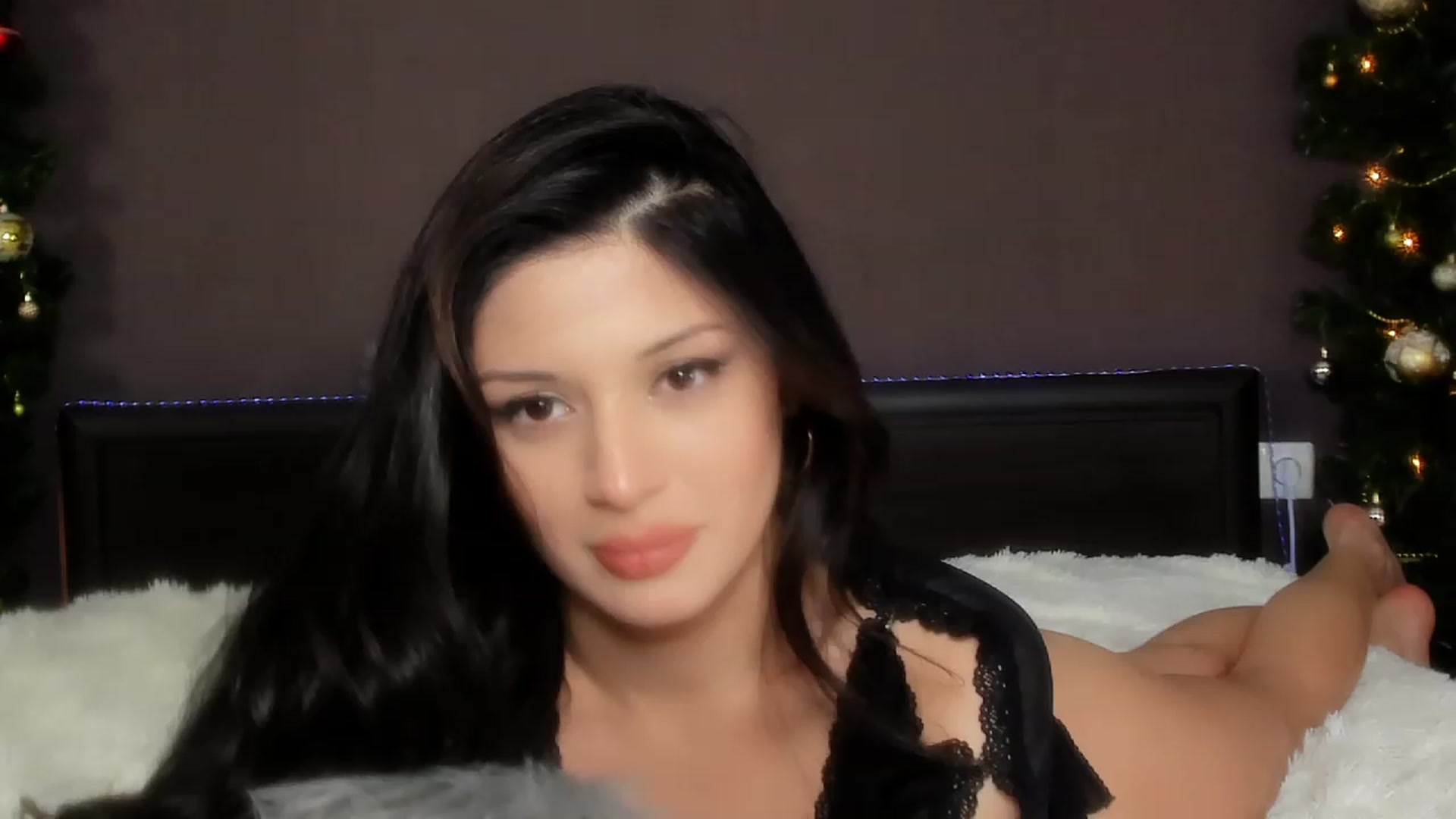 Gallery image thumbnail from Angel_on_Duty's myfreecams stream on, 12/20/2023, 24:19 image 10 of 20