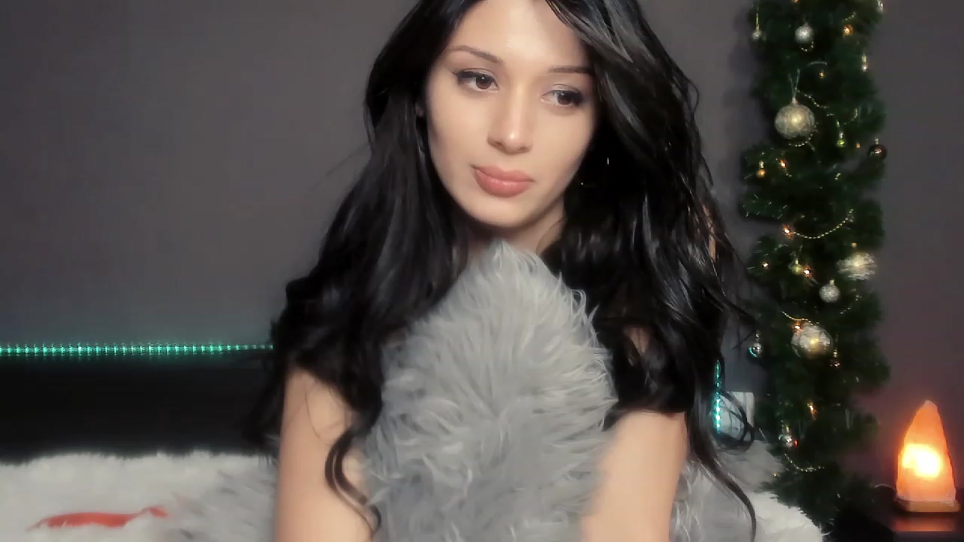 Gallery image thumbnail from Angel_on_Duty's myfreecams stream on, 12/21/2023, 06:27 image 12 of 20