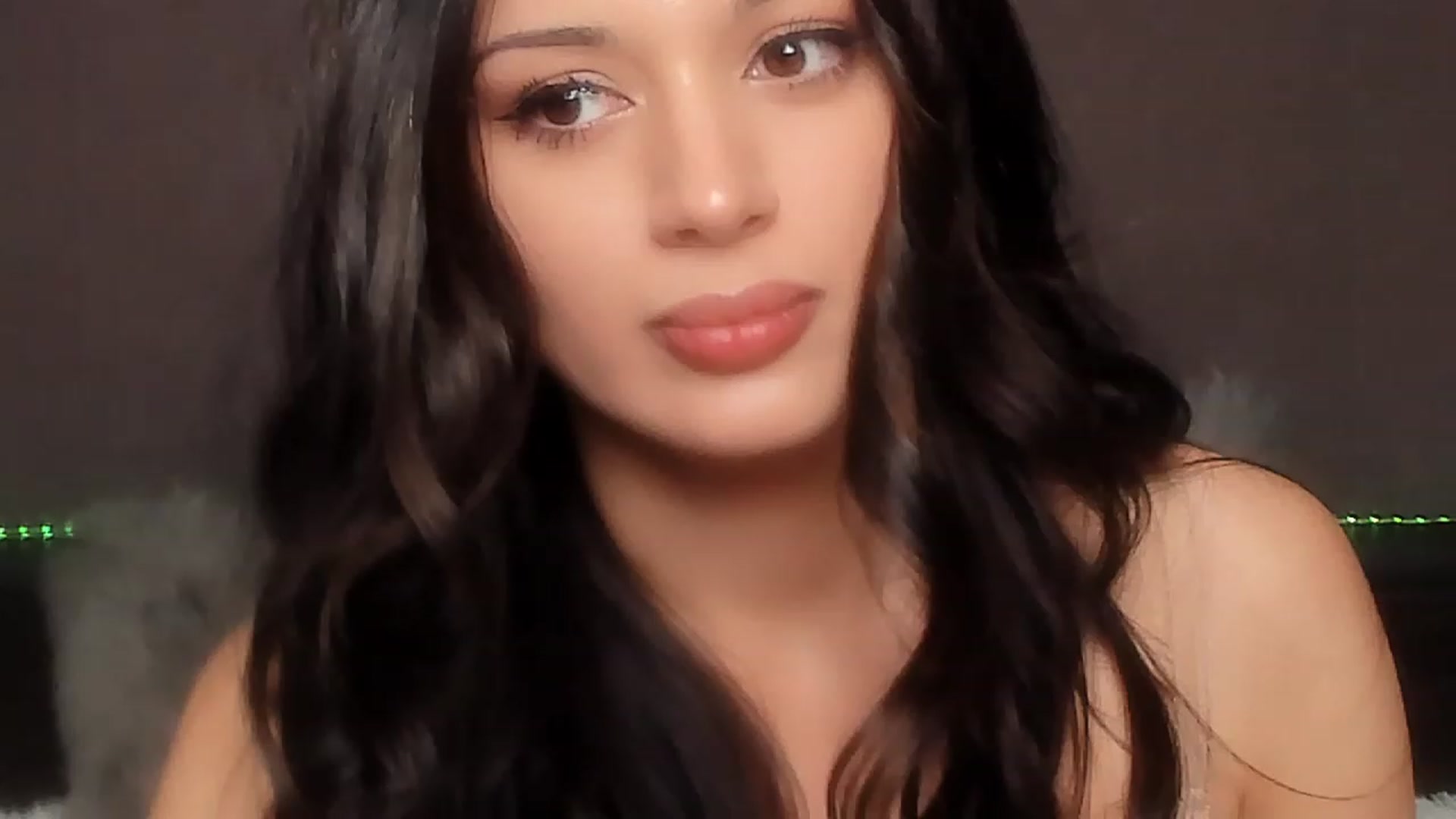 Gallery image thumbnail from Angel_on_Duty's myfreecams stream on, 12/27/2023, 23:56 image 14 of 20