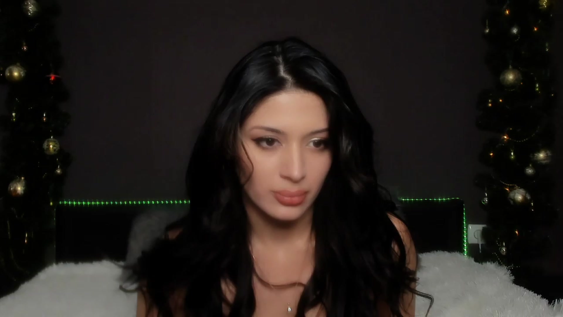 Gallery image thumbnail from Angel_on_Duty's myfreecams stream on, 01/01/2024, 23:32 image 19 of 20