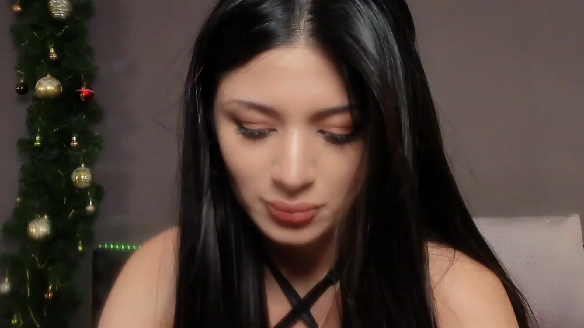 Gallery image thumbnail from Angel_on_Duty's myfreecams stream on, 01/06/2024, 03:01 image 15 of 20