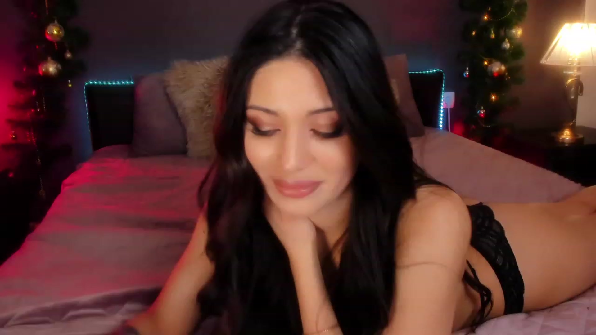 Gallery image thumbnail from Angel_on_Duty's myfreecams stream on, 01/20/2024, 24:21 image 13 of 20