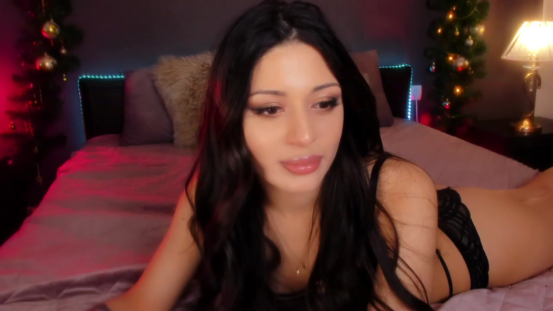 Gallery image thumbnail from Angel_on_Duty's myfreecams stream on, 01/20/2024, 24:21 image 12 of 20
