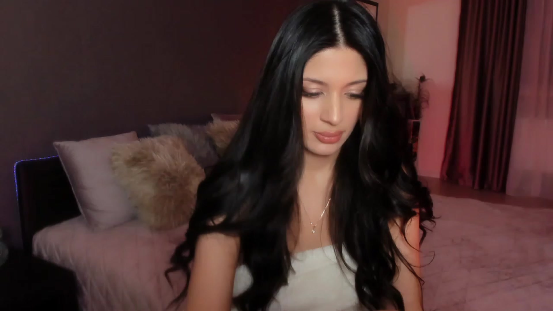Gallery image thumbnail from Angel_on_Duty's myfreecams stream on, 01/22/2024, 02:47 image 18 of 20