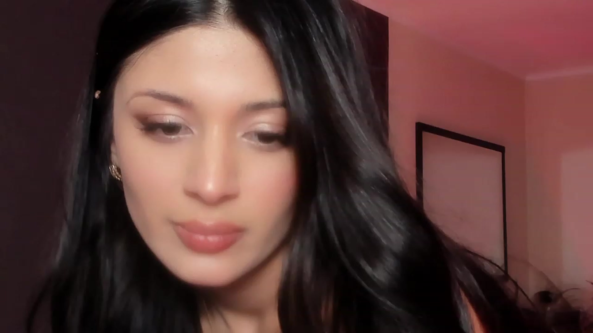Gallery image thumbnail from Angel_on_Duty's myfreecams stream on, 01/22/2024, 02:47 image 13 of 20