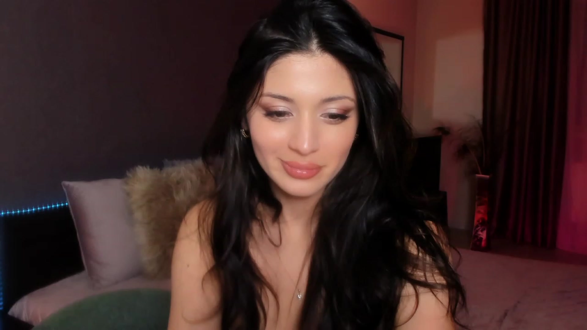 Gallery image thumbnail from Angel_on_Duty's myfreecams stream on, 01/23/2024, 01:10 image 19 of 20