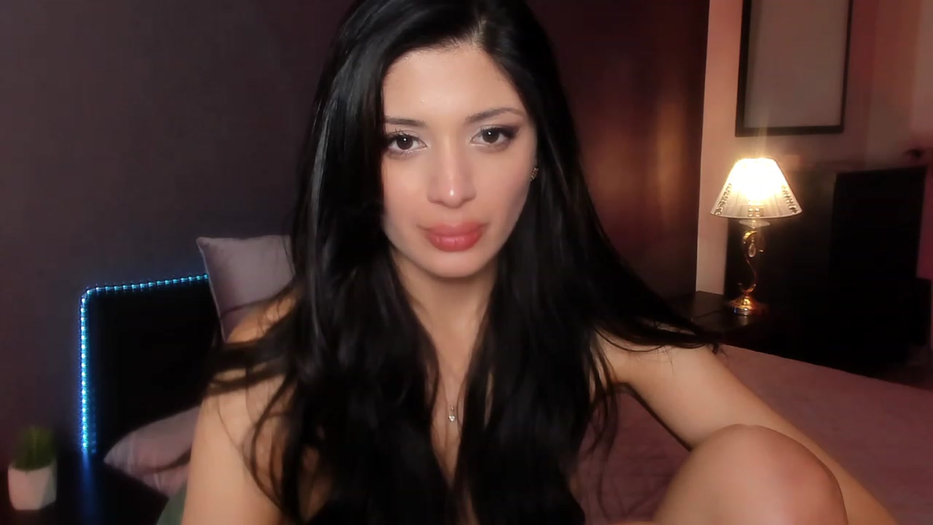 Gallery image thumbnail from Angel_on_Duty's myfreecams stream on, 01/23/2024, 03:05 image 17 of 20