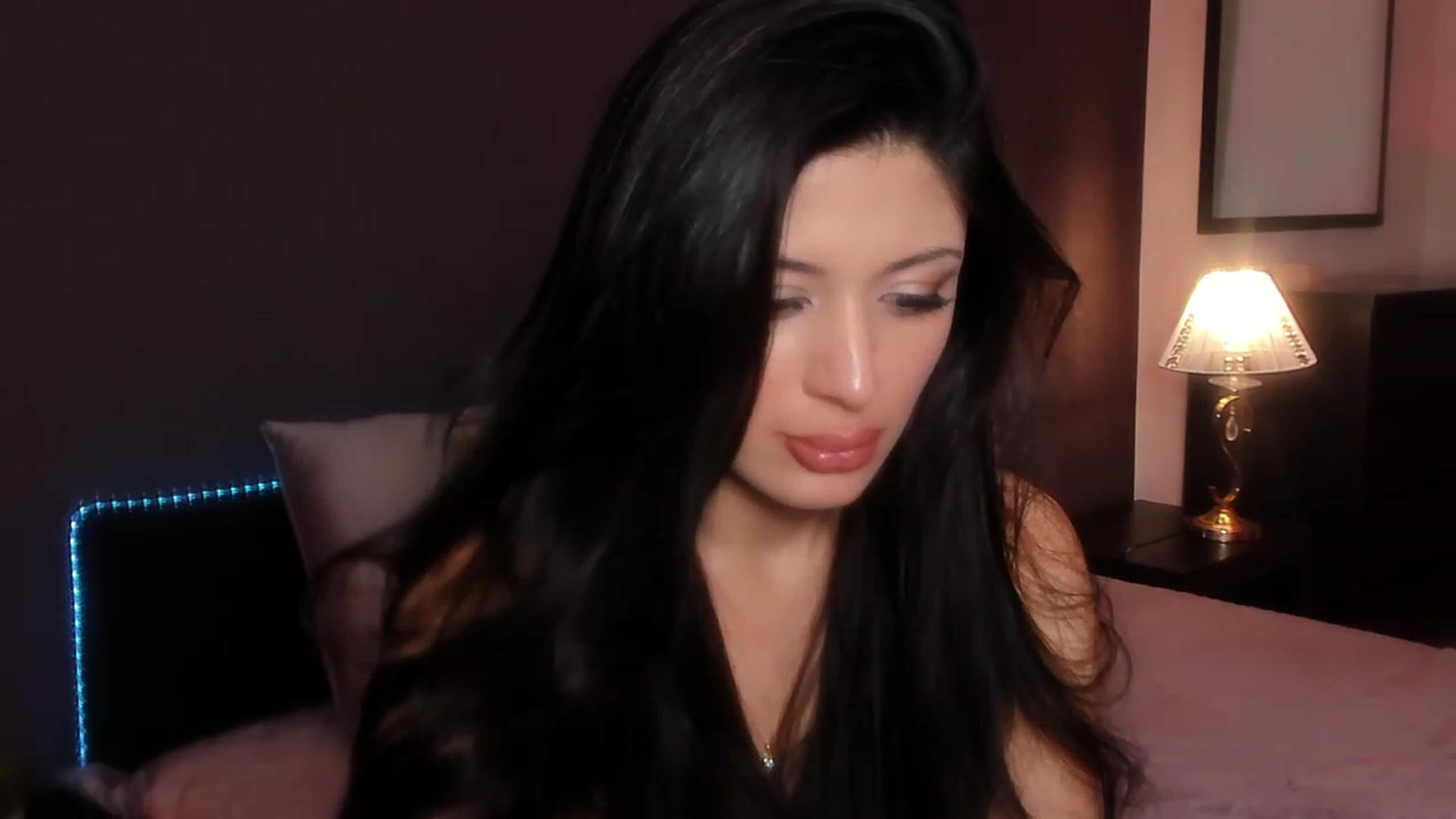 Gallery image thumbnail from Angel_on_Duty's myfreecams stream on, 01/23/2024, 04:25 image 19 of 20