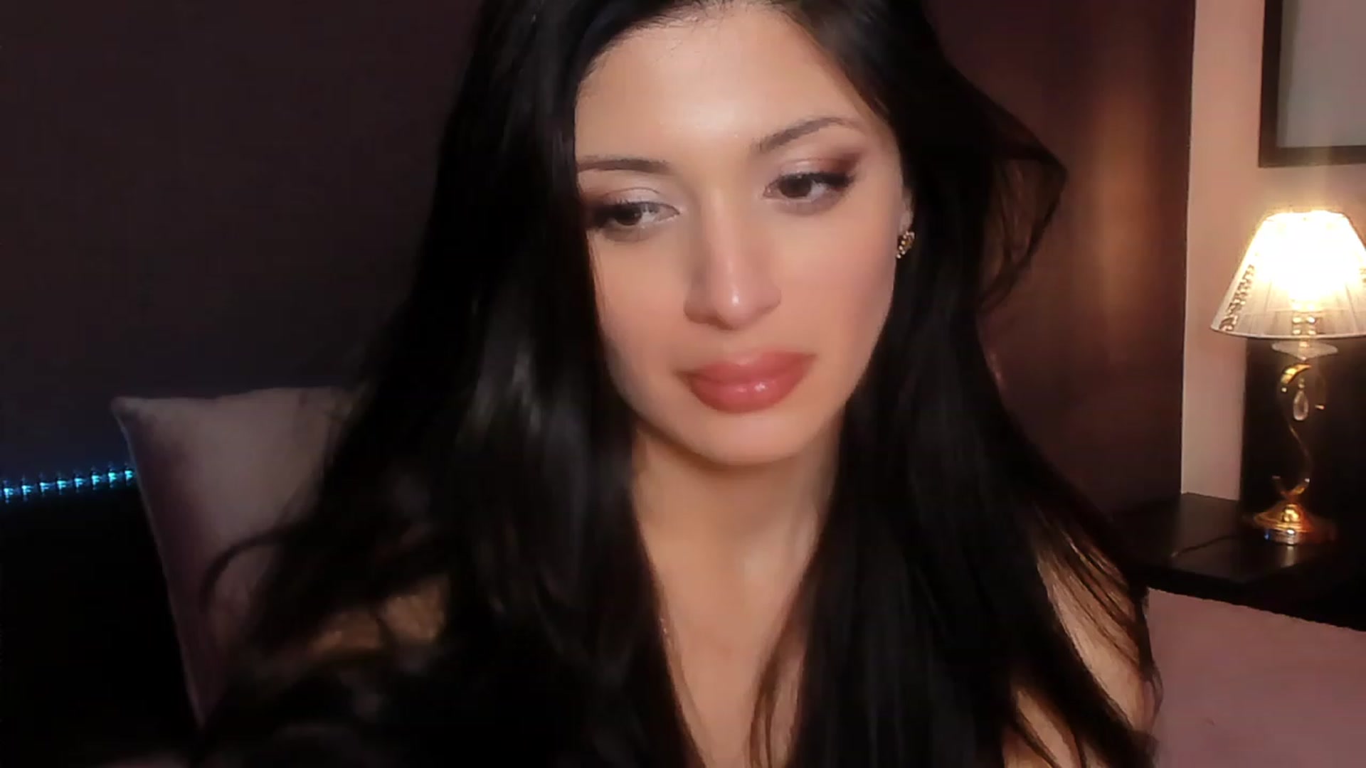 Gallery image thumbnail from Angel_on_Duty's myfreecams stream on, 01/23/2024, 04:25 image 3 of 20