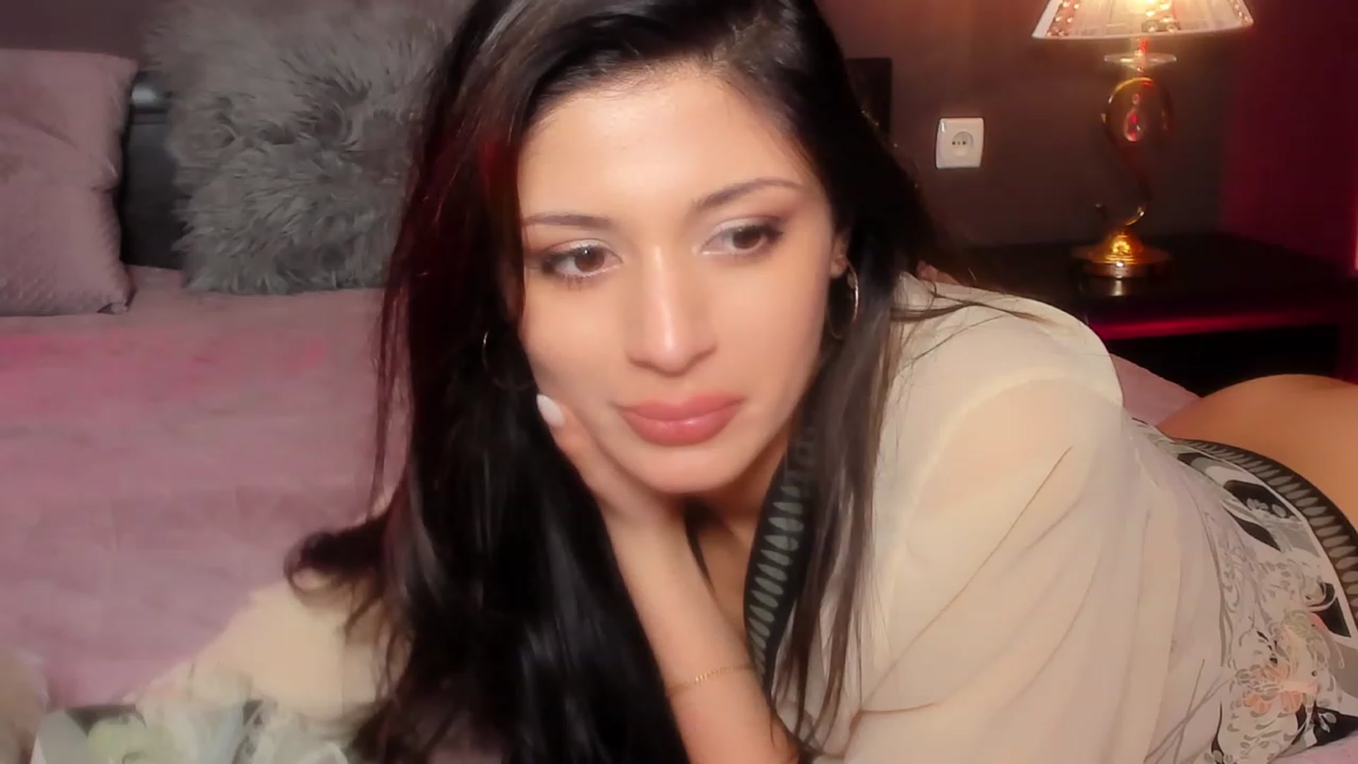 Gallery image thumbnail from Angel_on_Duty's myfreecams stream on, 01/26/2024, 04:36 image 9 of 20