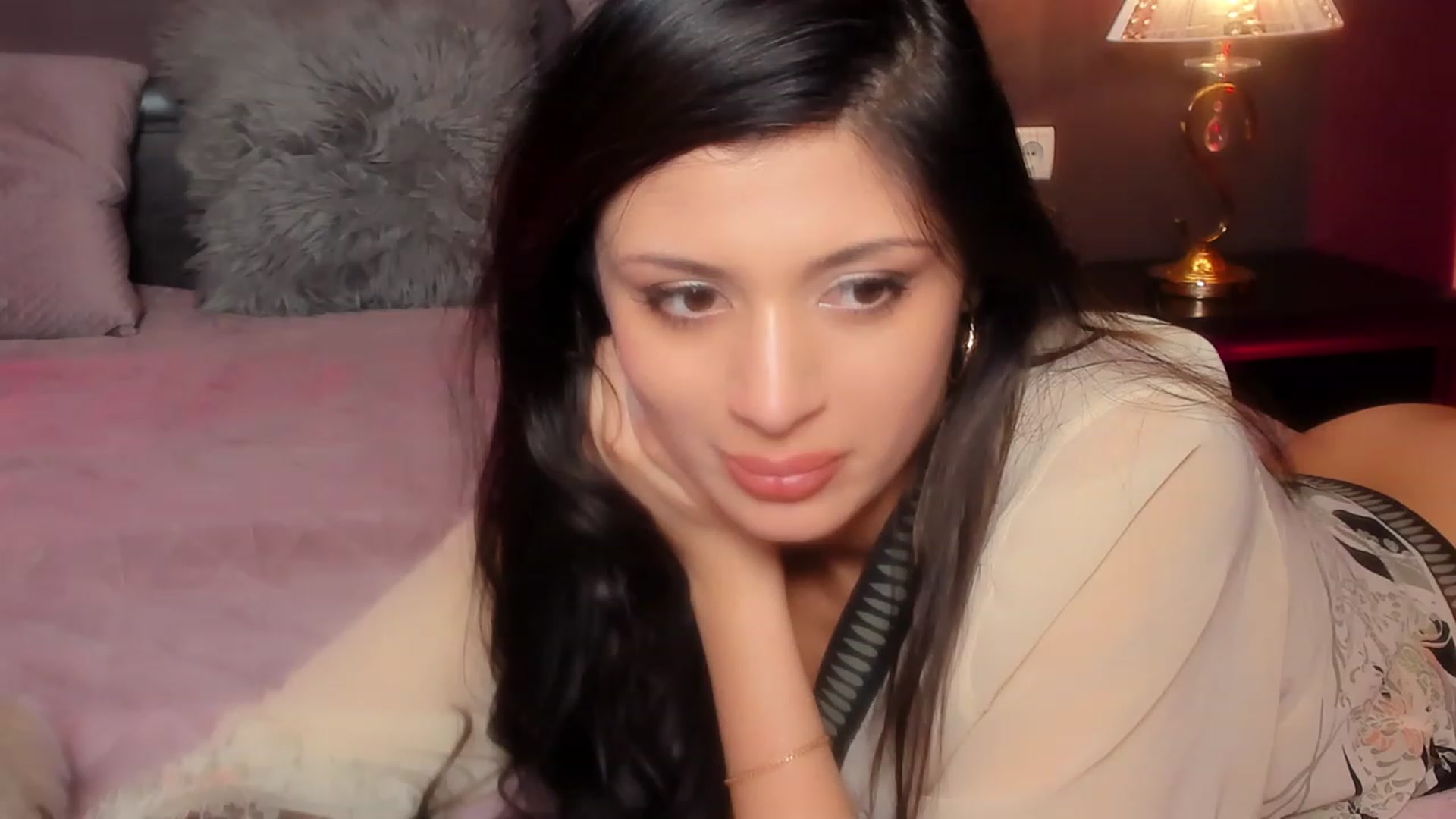 Gallery image thumbnail from Angel_on_Duty's myfreecams stream on, 01/26/2024, 04:36 image 12 of 20