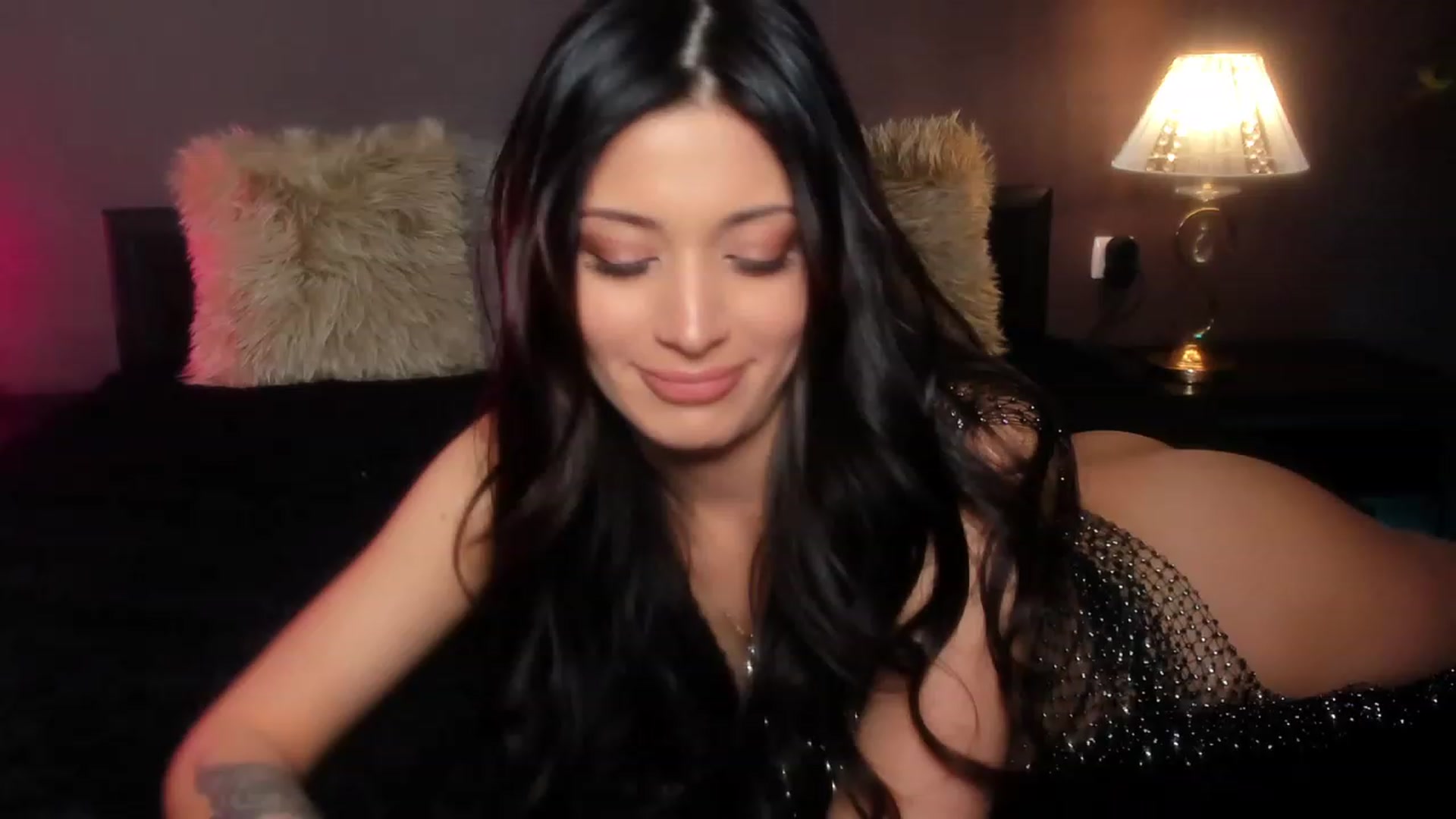 Gallery image thumbnail from Angel_on_Duty's myfreecams stream on, 01/27/2024, 22:08 image 9 of 20