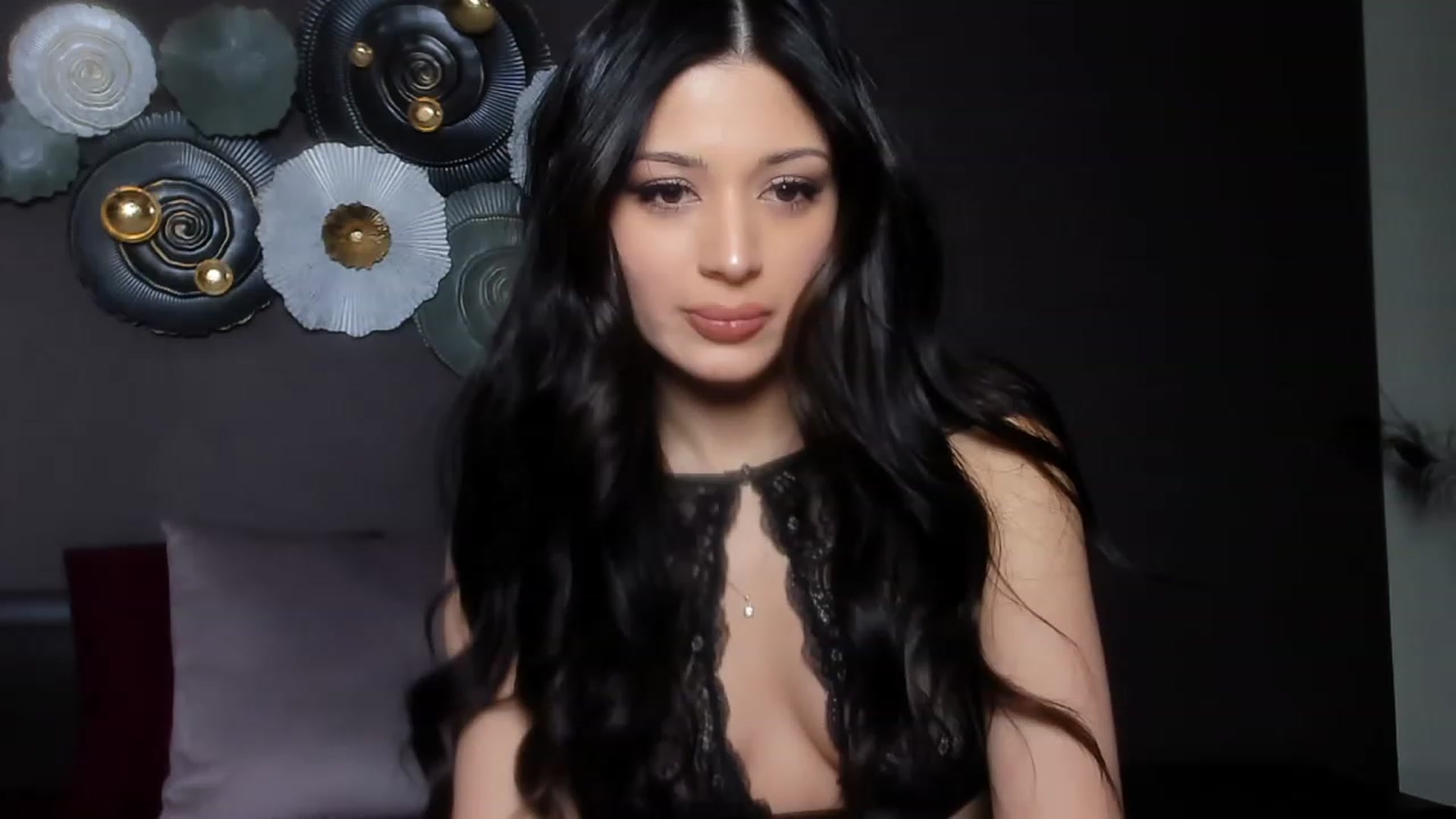 Gallery image thumbnail from Angel_on_Duty's myfreecams stream on, 02/04/2024, 22:20 image 13 of 20