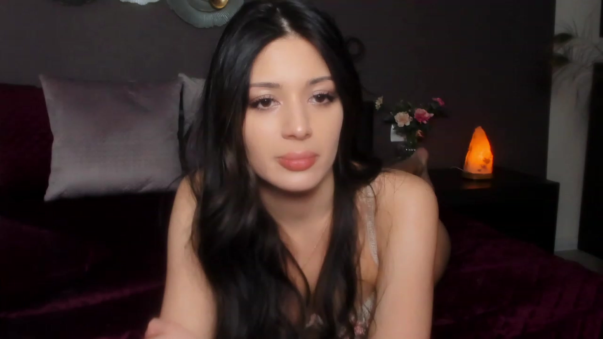 Gallery image thumbnail from Angel_on_Duty's myfreecams stream on, 02/08/2024, 01:36 image 7 of 20