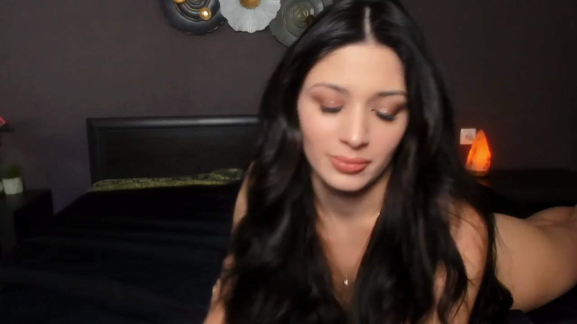 Gallery image thumbnail from Angel_on_Duty's myfreecams stream on, 02/16/2024, 22:27 image 5 of 20