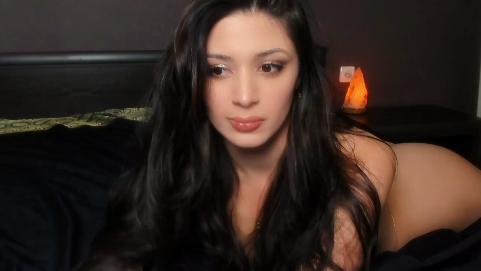 Gallery image thumbnail from Angel_on_Duty's myfreecams stream on, 02/17/2024, 24:59 image 9 of 20