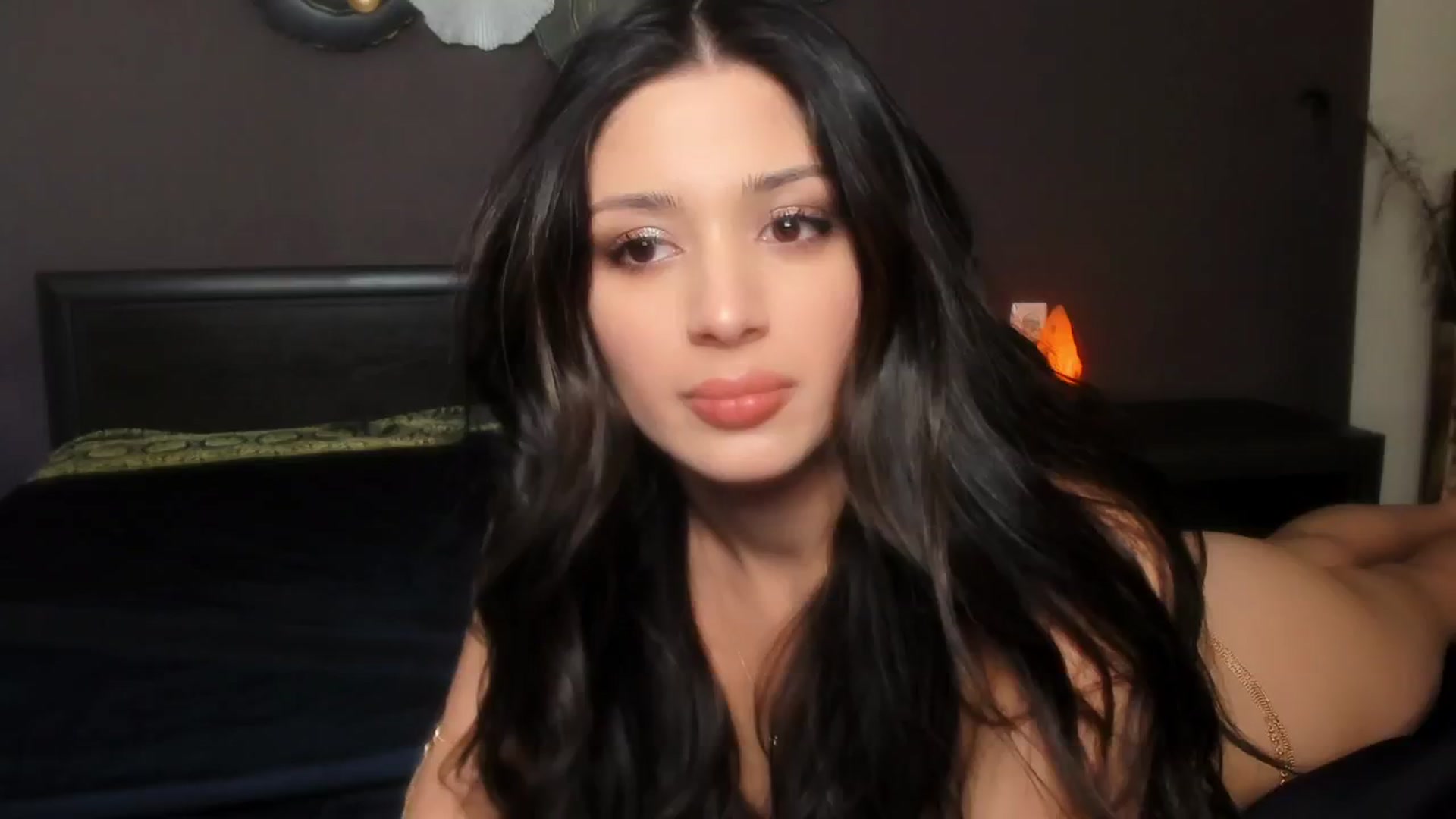Gallery image thumbnail from Angel_on_Duty's myfreecams stream on, 02/17/2024, 24:59 image 1 of 20
