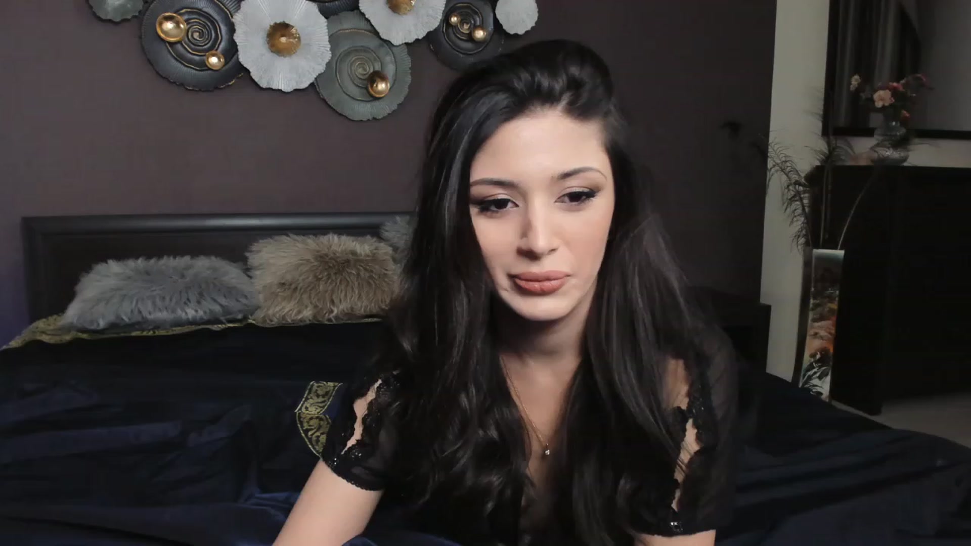 Gallery image thumbnail from Angel_on_Duty's myfreecams stream on, 02/18/2024, 24:12 image 10 of 20
