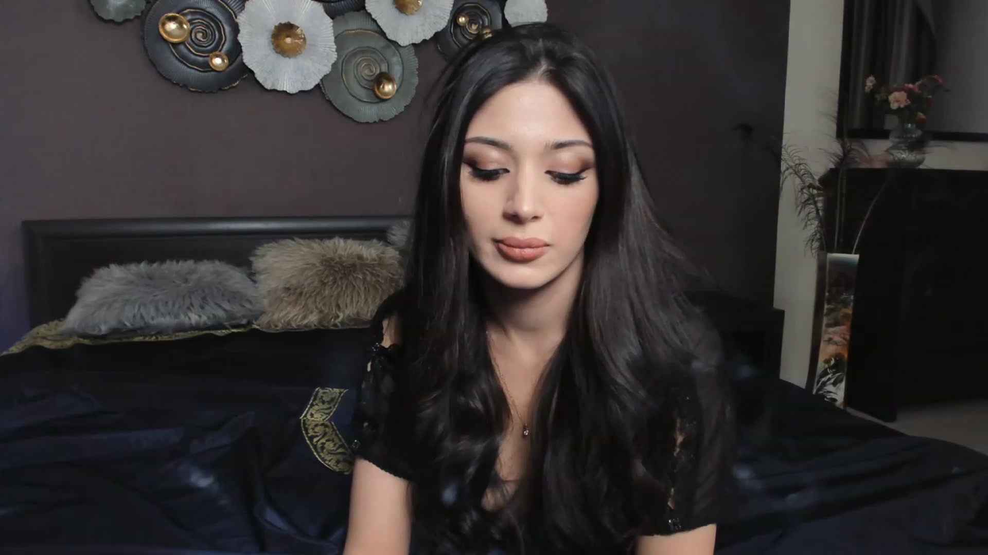 Gallery image thumbnail from Angel_on_Duty's myfreecams stream on, 02/18/2024, 24:12 image 3 of 20