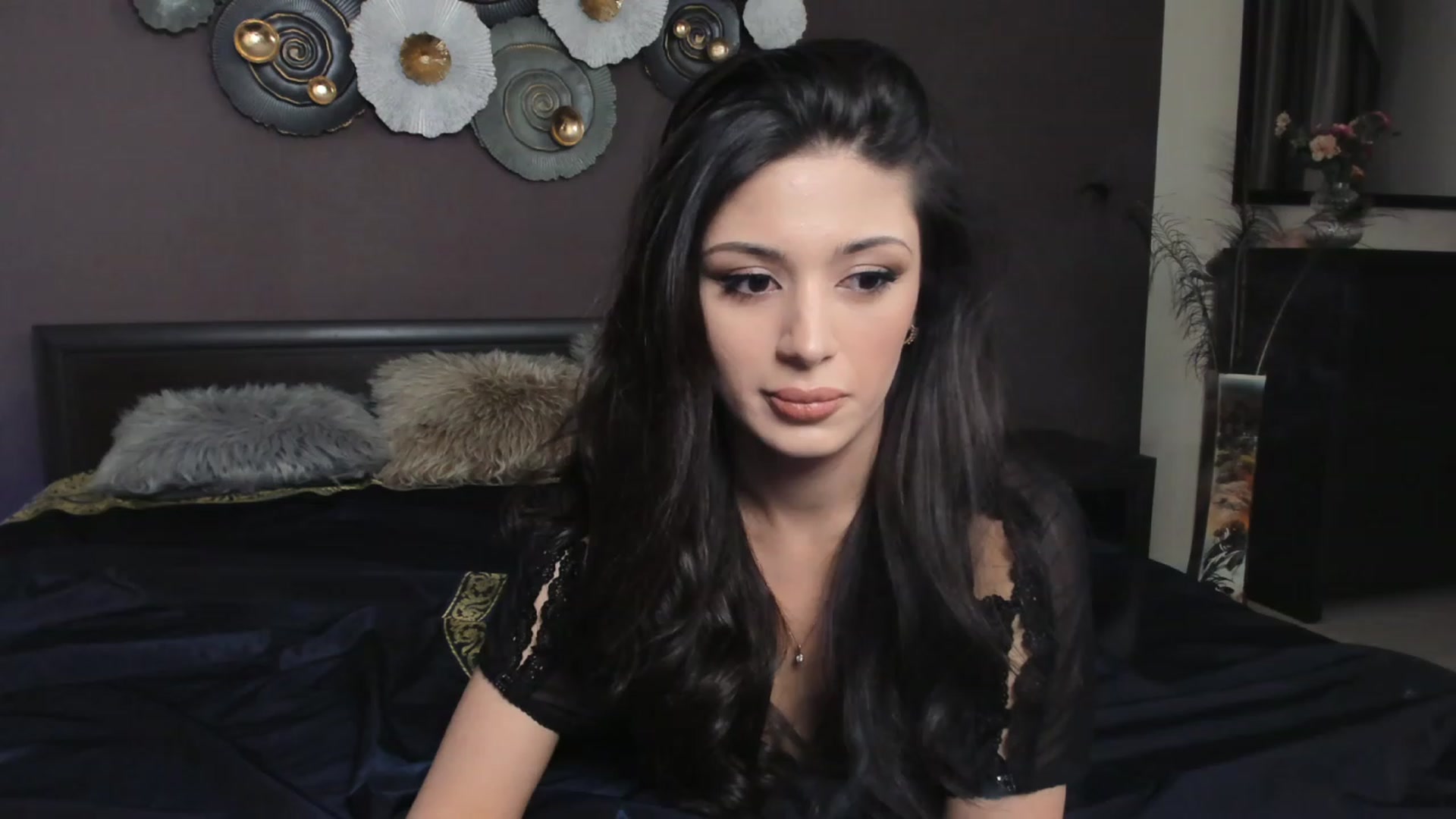 Gallery image thumbnail from Angel_on_Duty's myfreecams stream on, 02/18/2024, 24:12 image 5 of 20