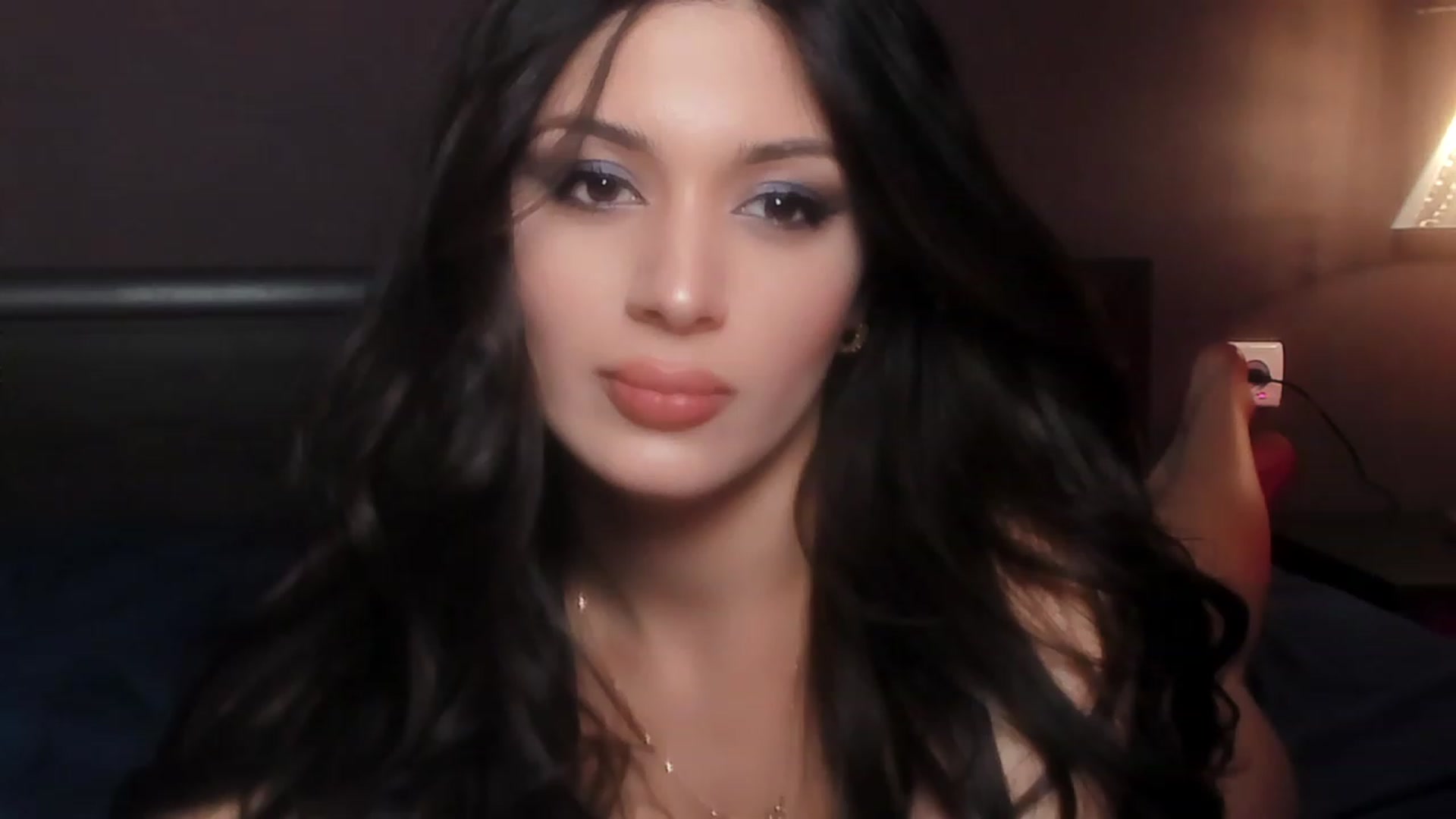 Gallery image thumbnail from Angel_on_Duty's myfreecams stream on, 02/25/2024, 24:02 image 16 of 20