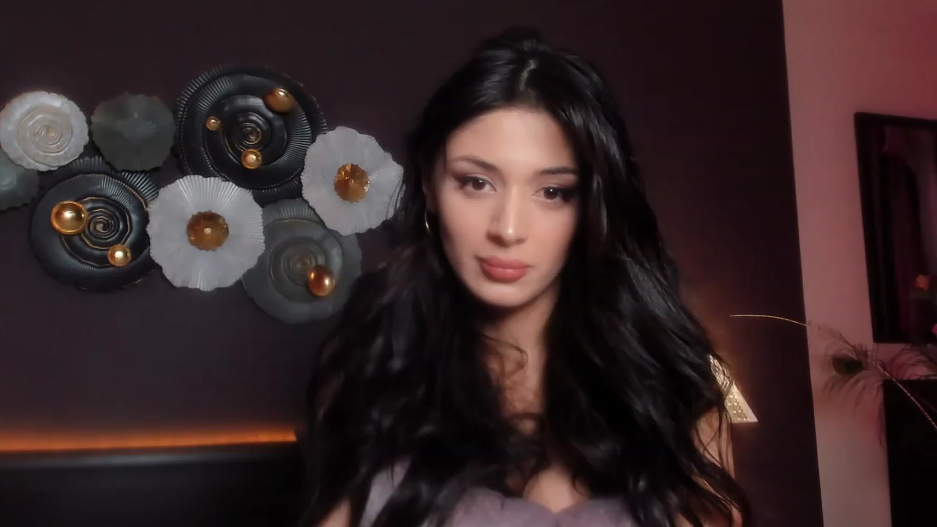 Gallery image thumbnail from Angel_on_Duty's myfreecams stream on, 02/29/2024, 24:53 image 16 of 20