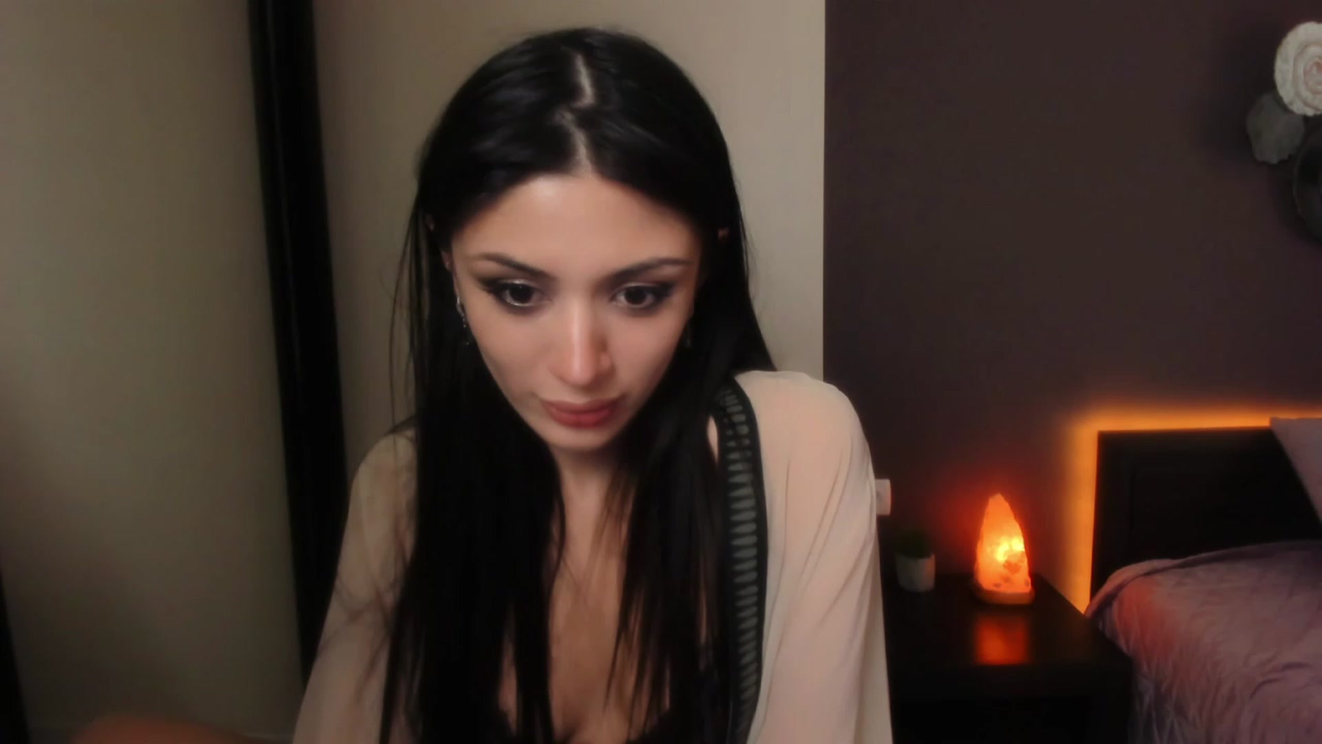 Gallery image thumbnail from Angel_on_Duty's myfreecams stream on, 03/08/2024, 03:44 image 2 of 20