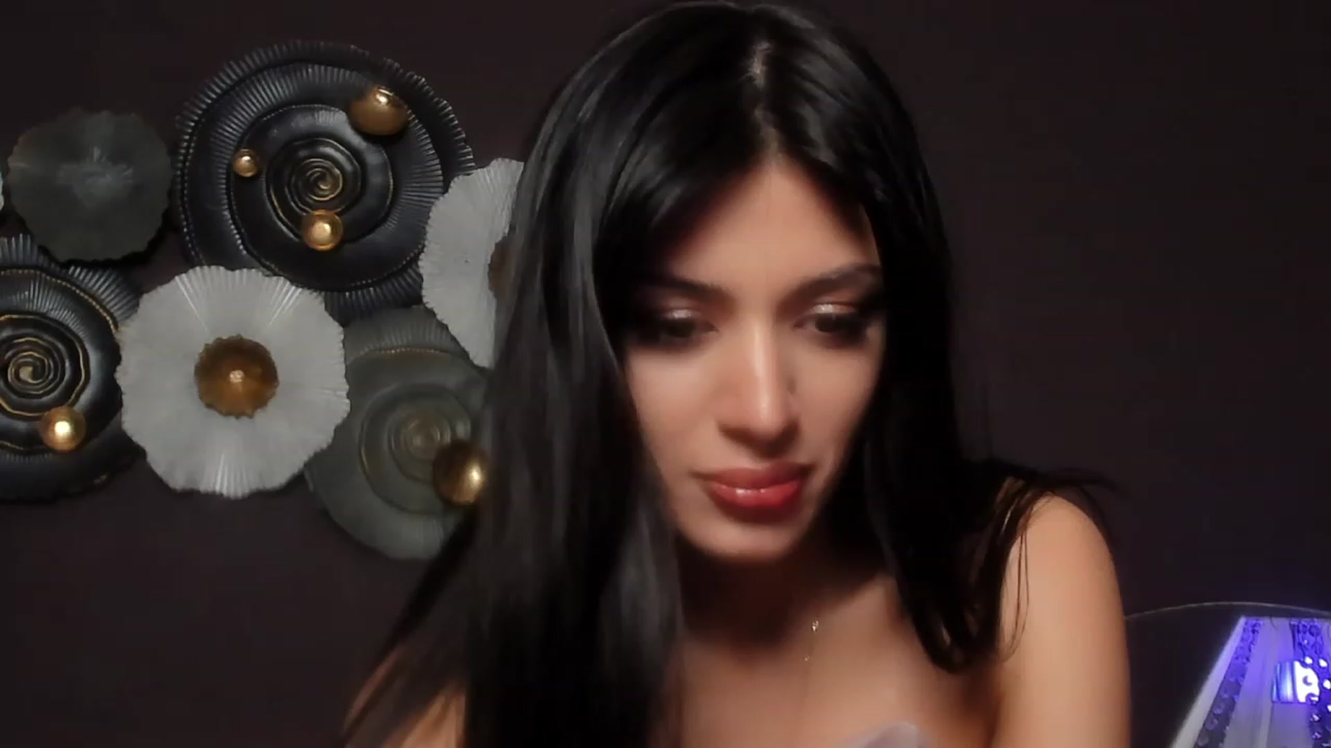 Gallery image thumbnail from Angel_on_Duty's myfreecams stream on, 03/11/2024, 24:00 image 1 of 20