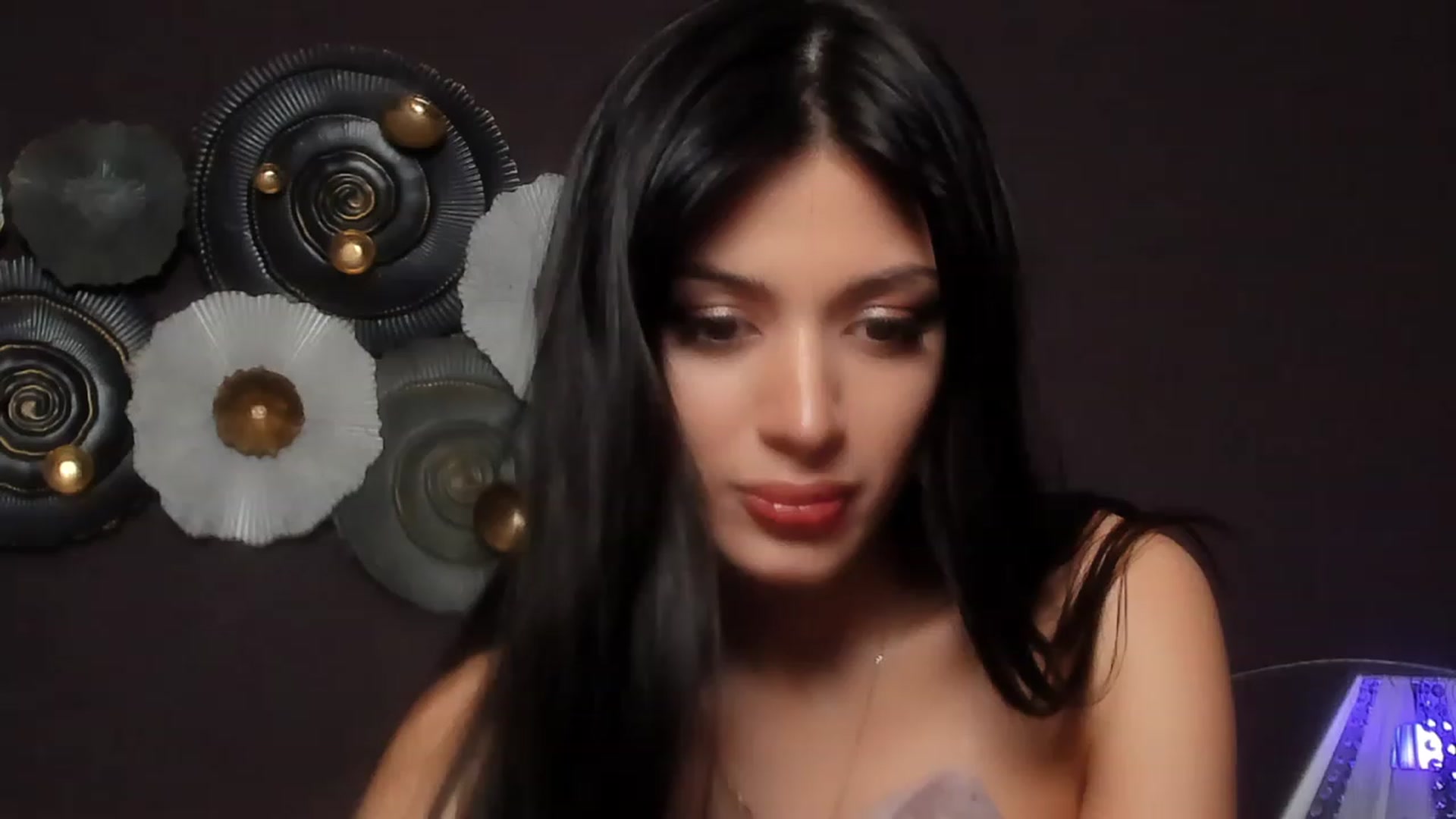 Gallery image thumbnail from Angel_on_Duty's myfreecams stream on, 03/11/2024, 24:00 image 2 of 20