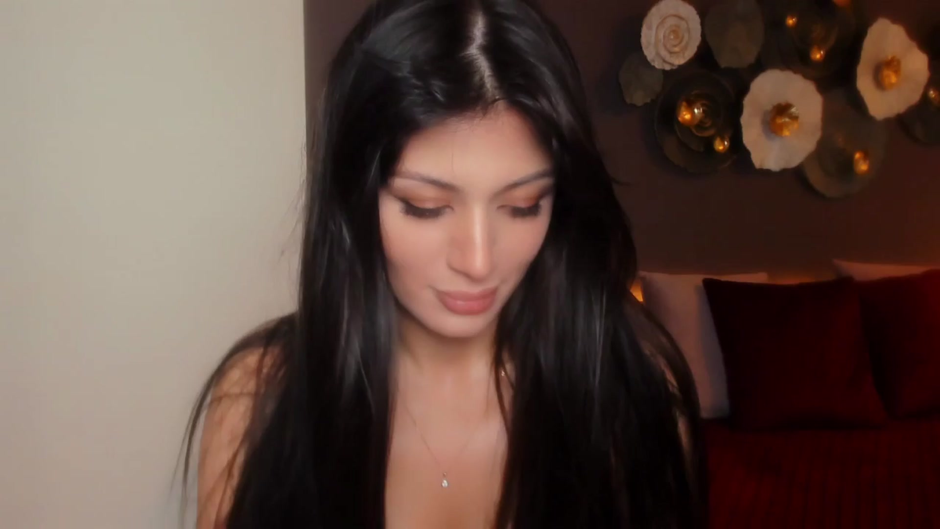 Gallery image thumbnail from Angel_on_Duty's myfreecams stream on, 03/21/2024, 22:41 image 3 of 20