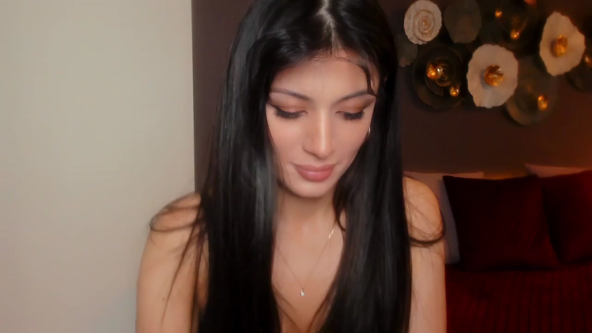 Gallery image thumbnail from Angel_on_Duty's myfreecams stream on, 03/21/2024, 22:41 image 14 of 20