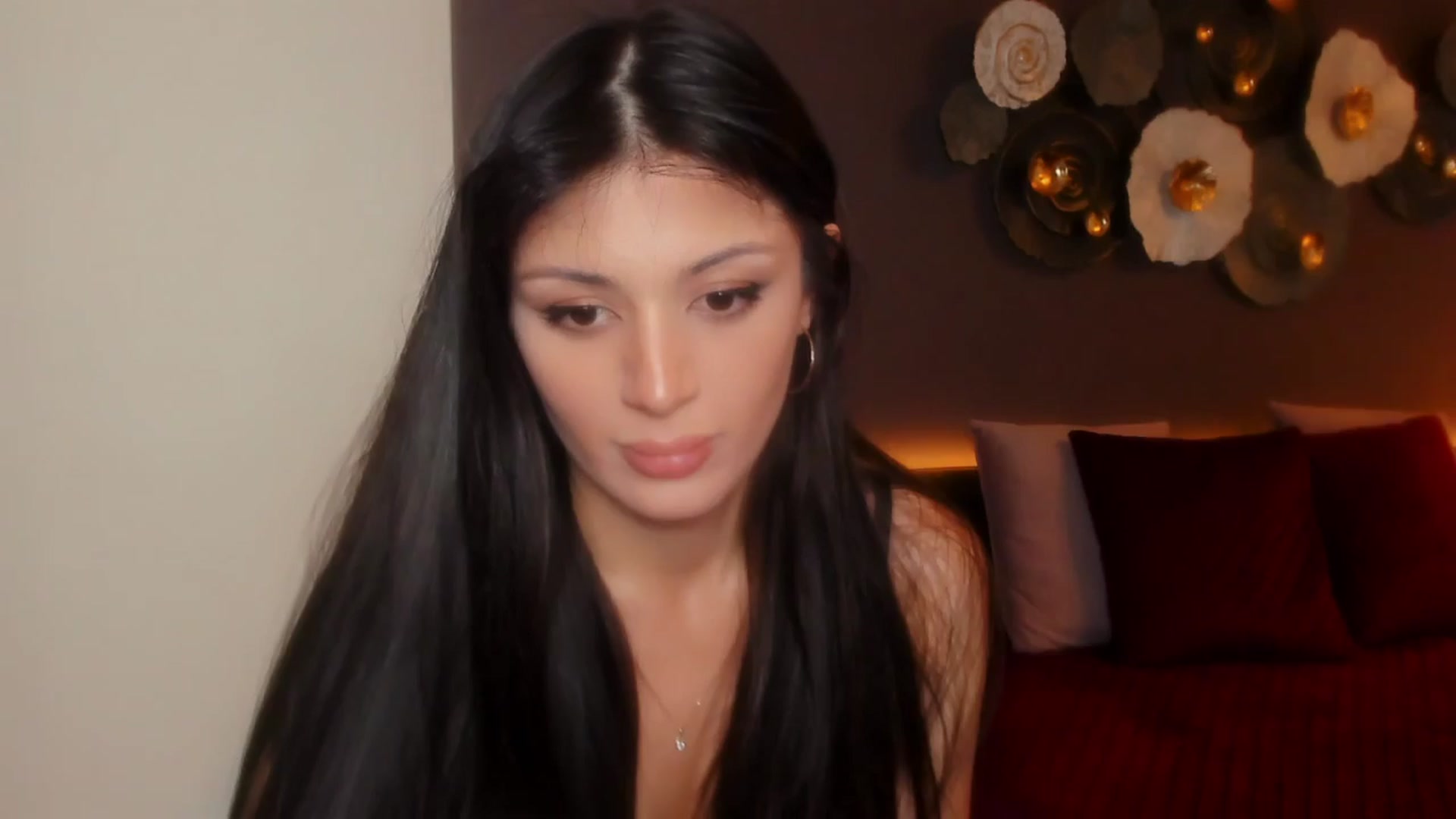 Gallery image thumbnail from Angel_on_Duty's myfreecams stream on, 03/21/2024, 22:41 image 17 of 20