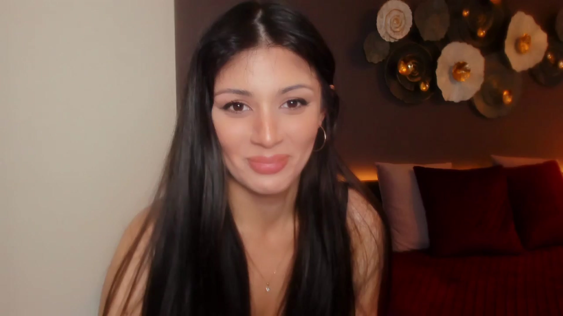 Gallery image thumbnail from Angel_on_Duty's myfreecams stream on, 03/21/2024, 22:41 image 19 of 20