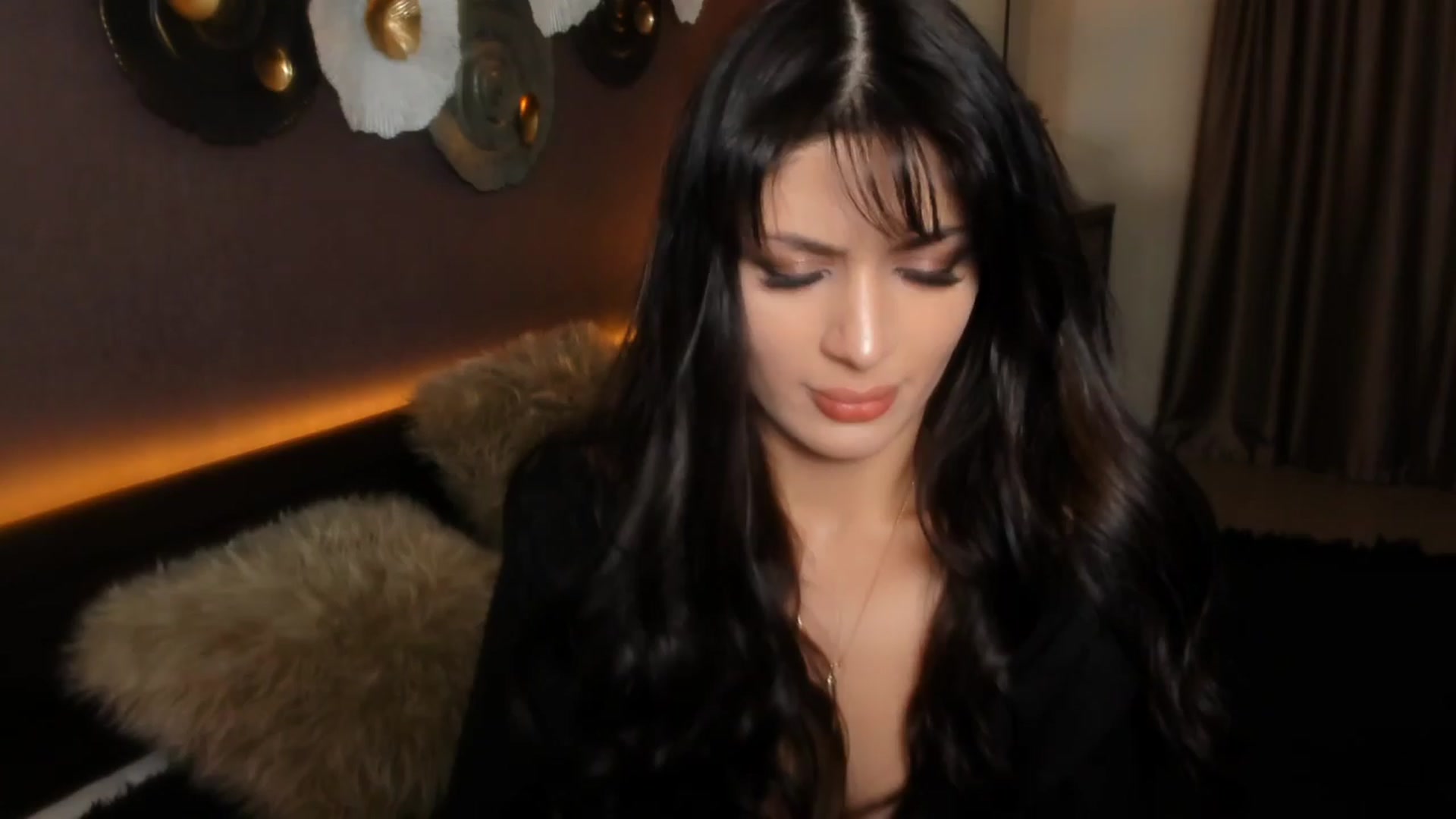 Gallery image thumbnail from Angel_on_Duty's myfreecams stream on, 03/26/2024, 23:08 image 3 of 20