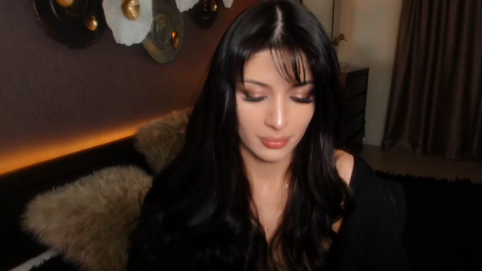 Gallery image thumbnail from Angel_on_Duty's myfreecams stream on, 03/26/2024, 23:08 image 12 of 20