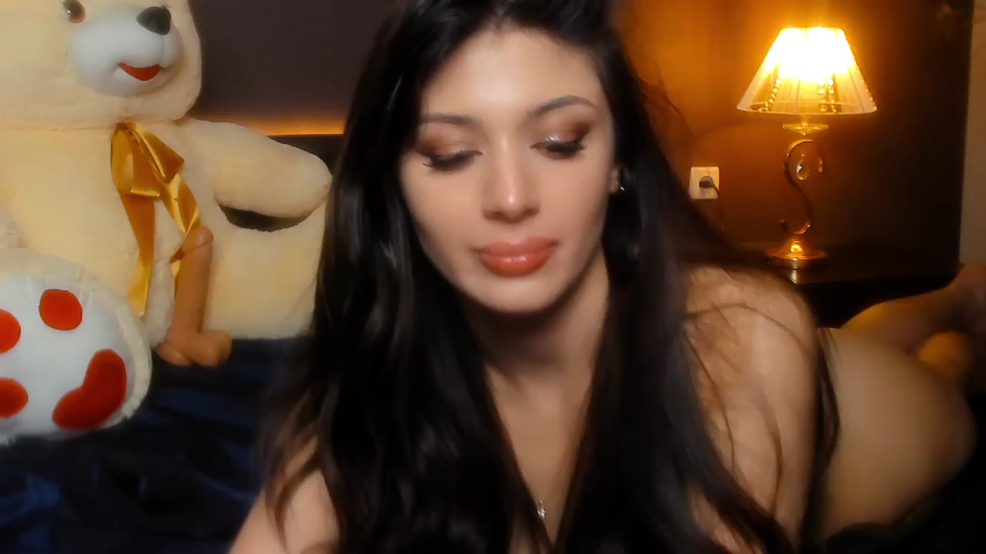 Gallery image thumbnail from Angel_on_Duty's myfreecams stream on, 03/31/2024, 01:47 image 16 of 20
