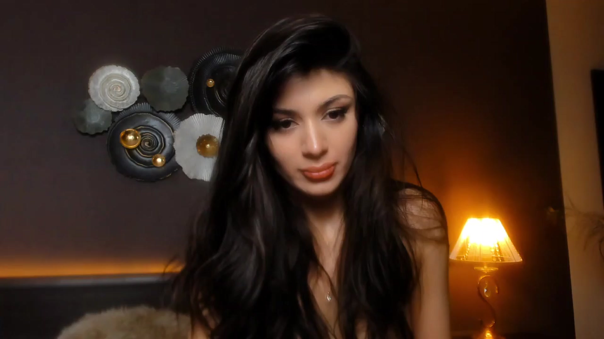 Gallery image thumbnail from Angel_on_Duty's myfreecams stream on, 03/31/2024, 02:39 image 17 of 20