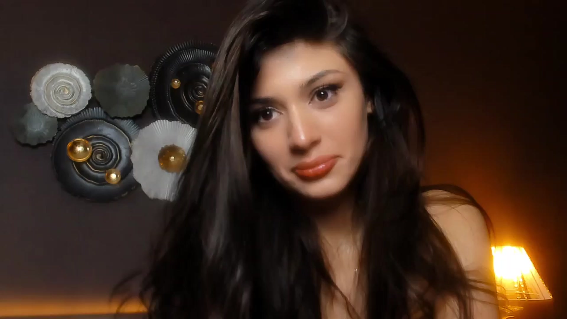Gallery image thumbnail from Angel_on_Duty's myfreecams stream on, 03/31/2024, 02:39 image 9 of 20