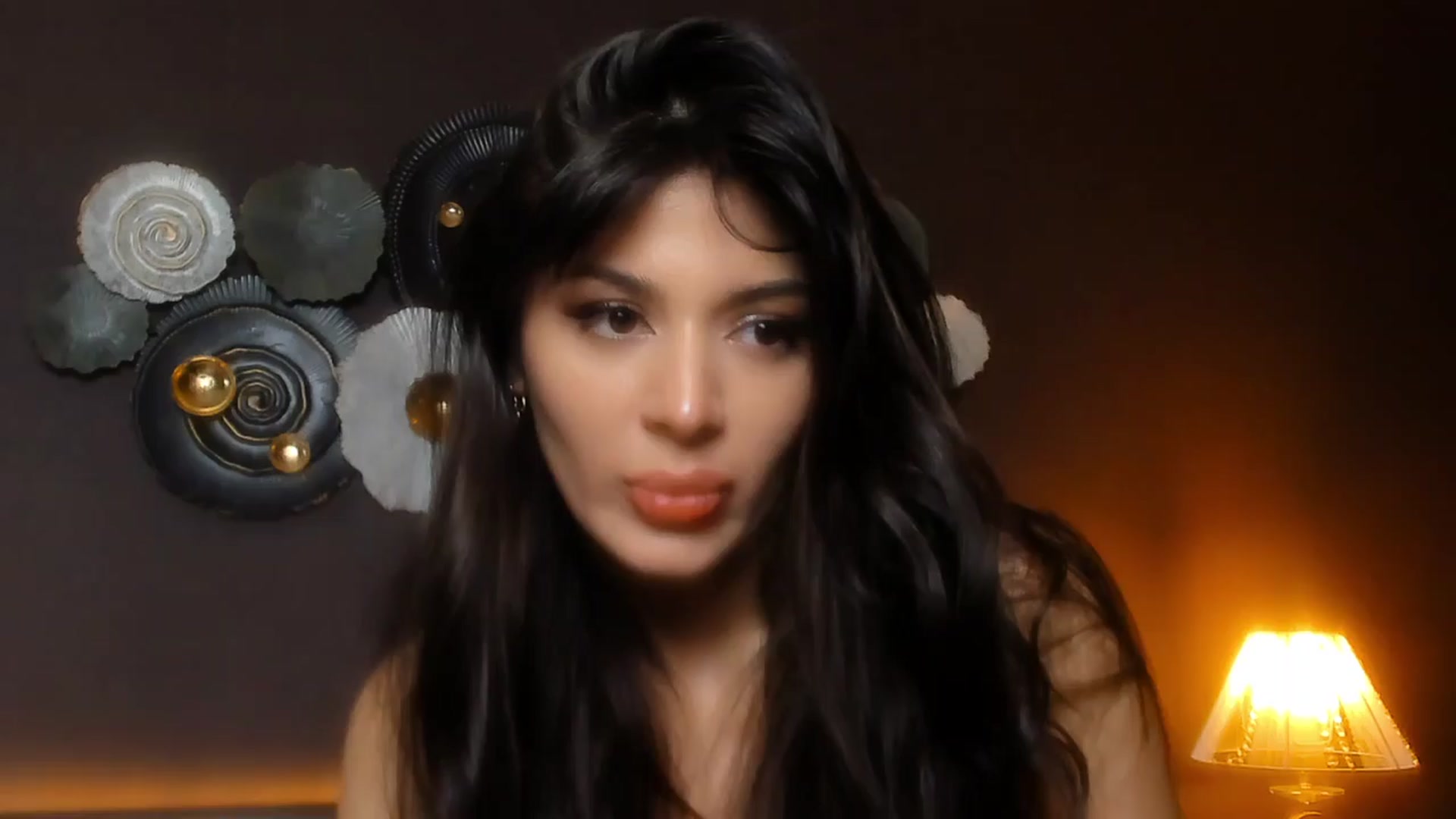 Gallery image thumbnail from Angel_on_Duty's myfreecams stream on, 03/31/2024, 02:39 image 12 of 20