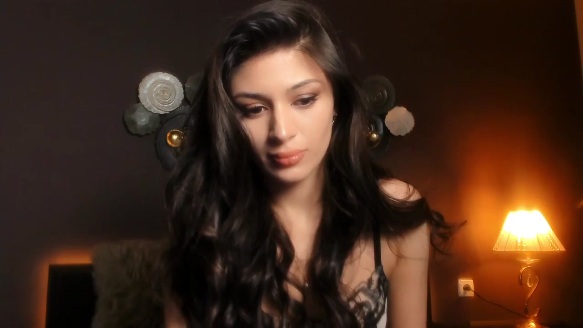 Gallery image thumbnail from Angel_on_Duty's myfreecams stream on, 04/02/2024, 24:01 image 7 of 20