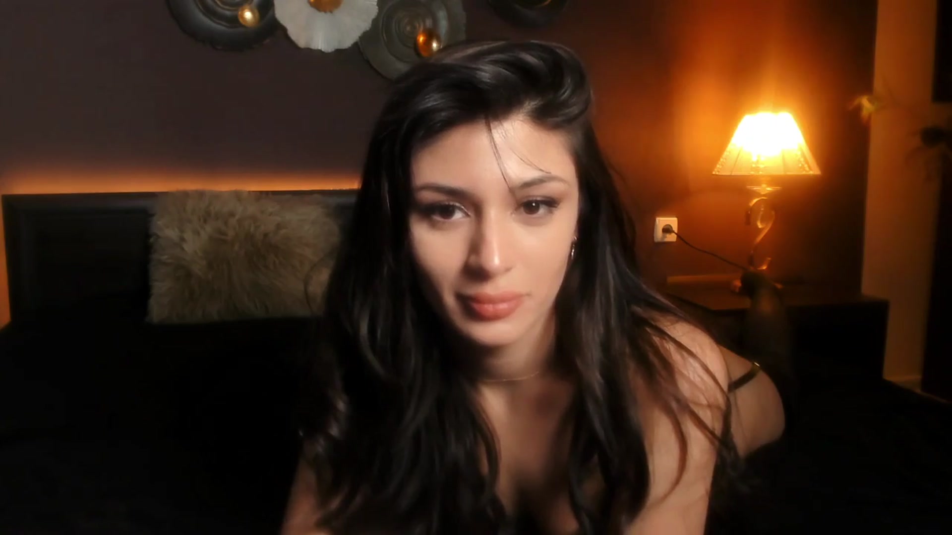 Gallery image thumbnail from Angel_on_Duty's myfreecams stream on, 04/02/2024, 01:33 image 3 of 20