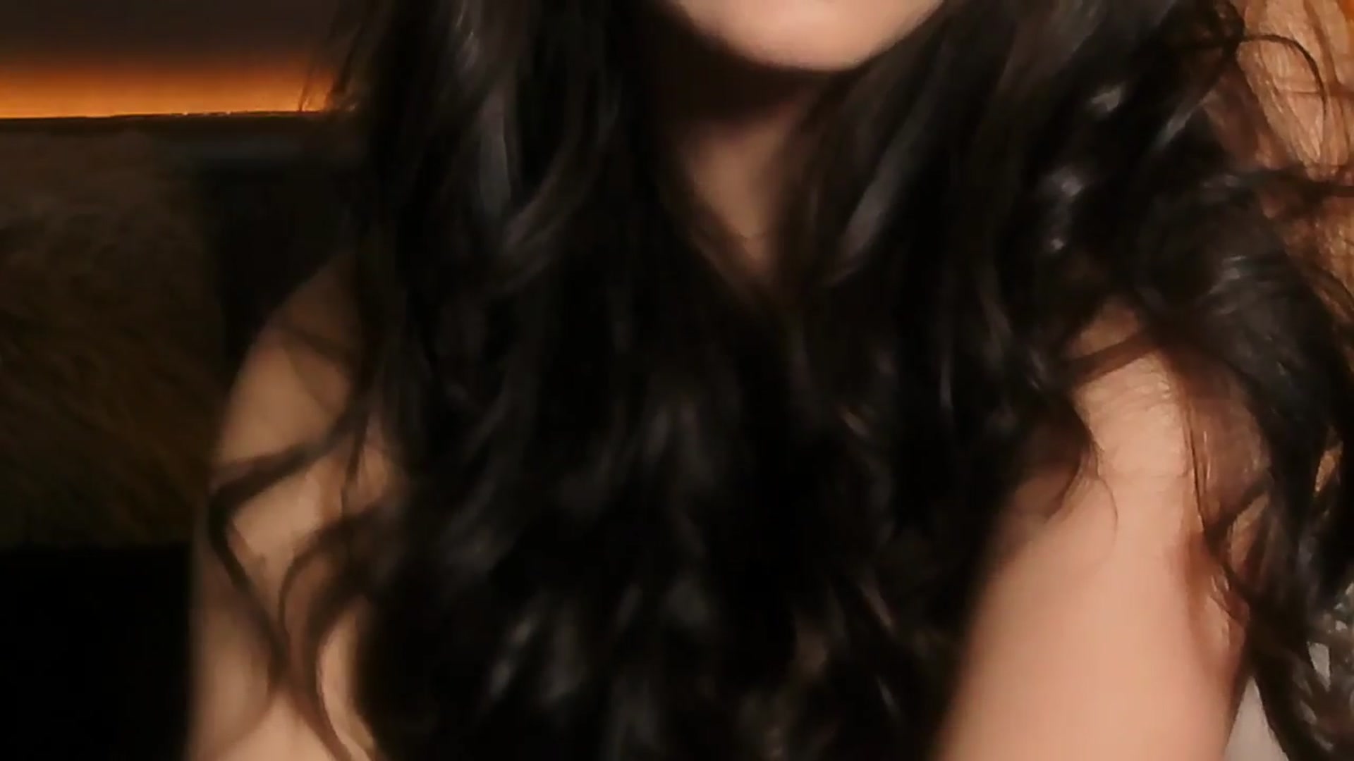 Gallery image thumbnail from Angel_on_Duty's myfreecams stream on, 04/02/2024, 01:33 image 8 of 20