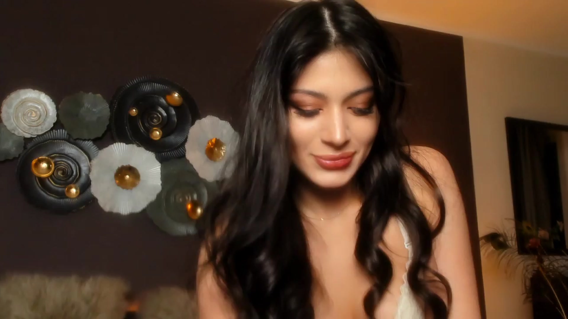 Gallery image thumbnail from Angel_on_Duty's myfreecams stream on, 04/04/2024, 22:36 image 1 of 20