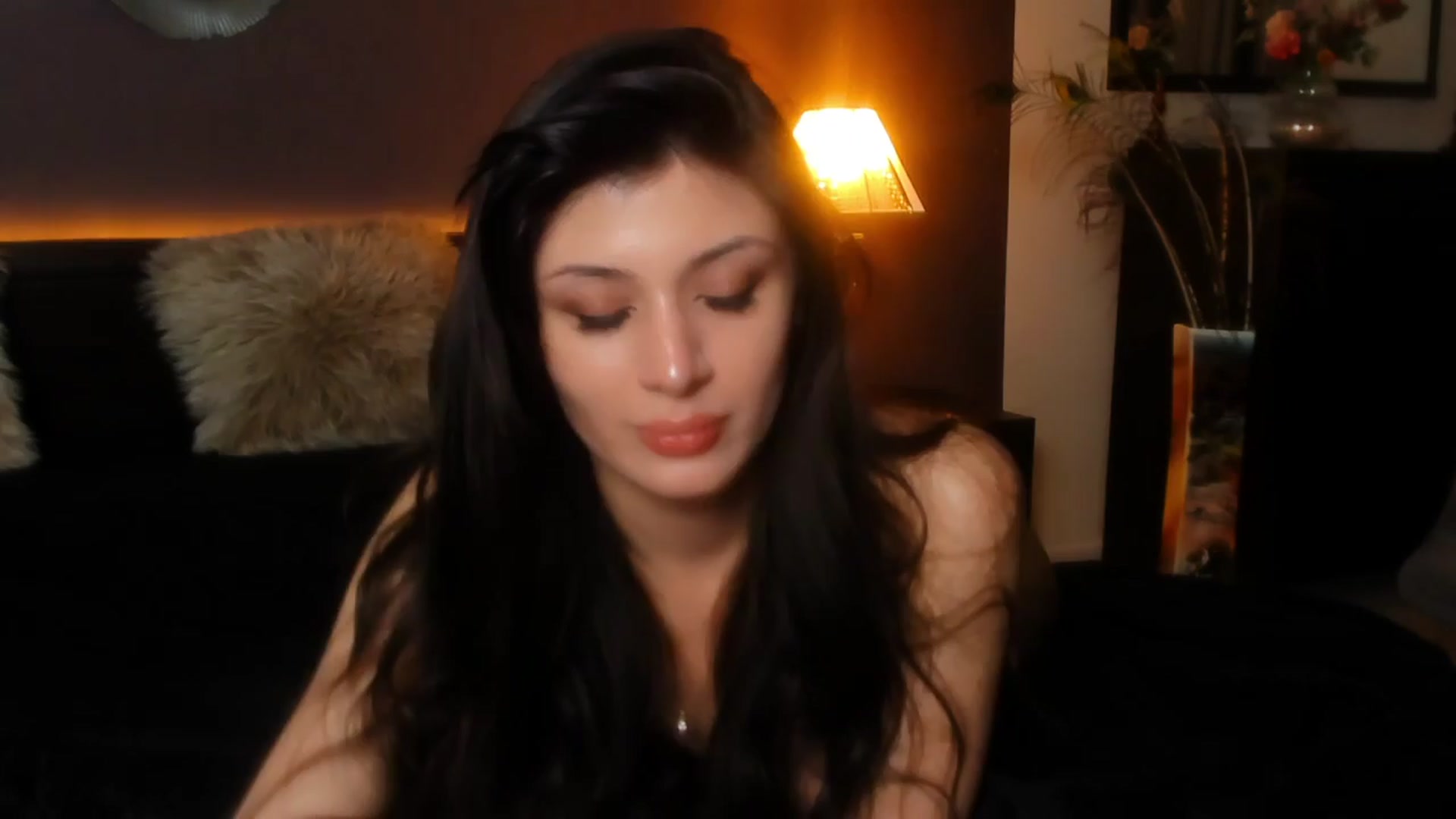 Gallery image thumbnail from Angel_on_Duty's myfreecams stream on, 04/06/2024, 02:31 image 9 of 20
